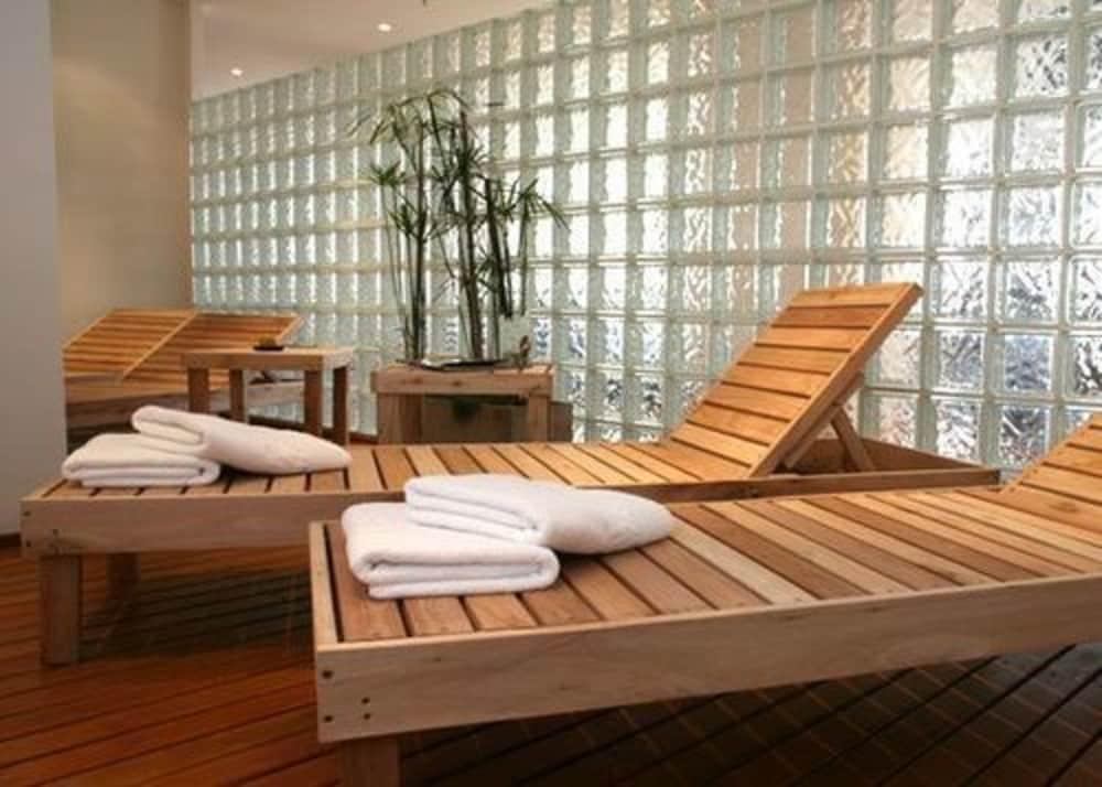 Fueguino Hotel Ushuaia Exterior photo